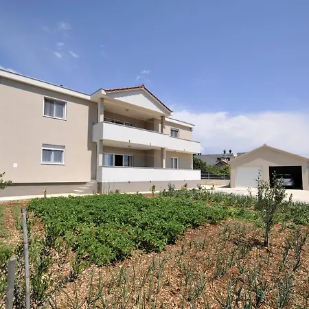 With A Parking Space Plano, - 11649 Apartman Trogir