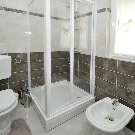 With A Parking Space Plano, - 11649 Apartman